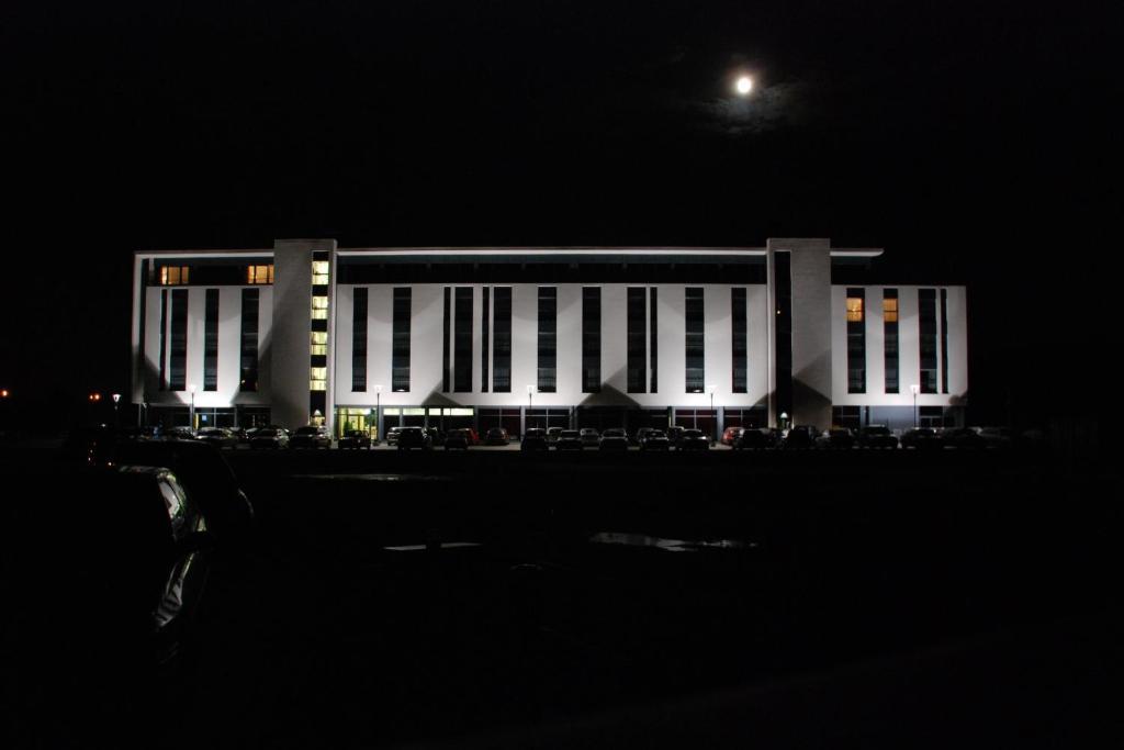 Hotel Poznanski A2 Luboń Exterior foto